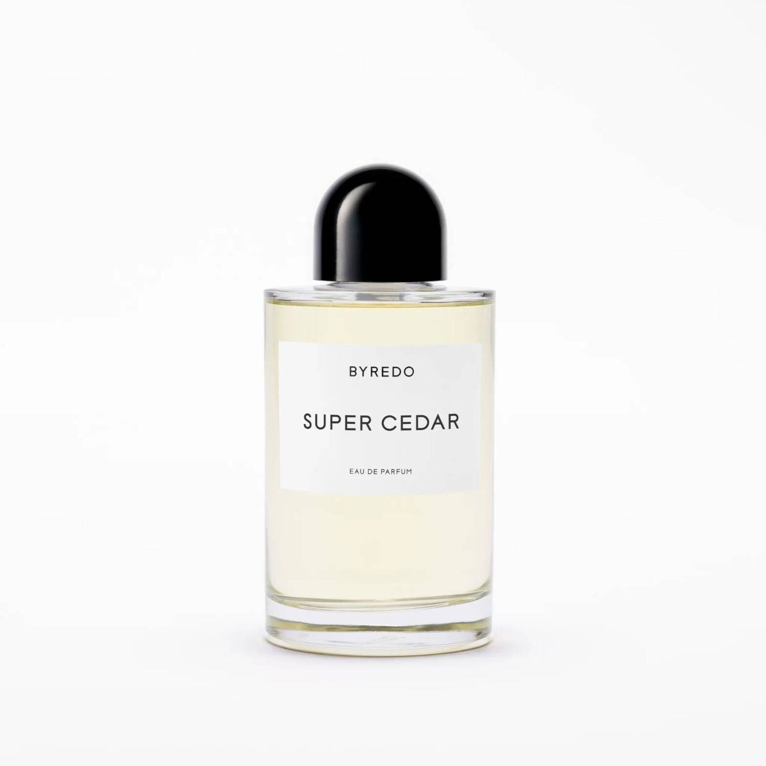 Byredo Byredo Super Cedar: Gül Yaprakları ve Virginia sediri koku profili yazısı kapak görseli